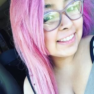 Meet your Posher, Claudia